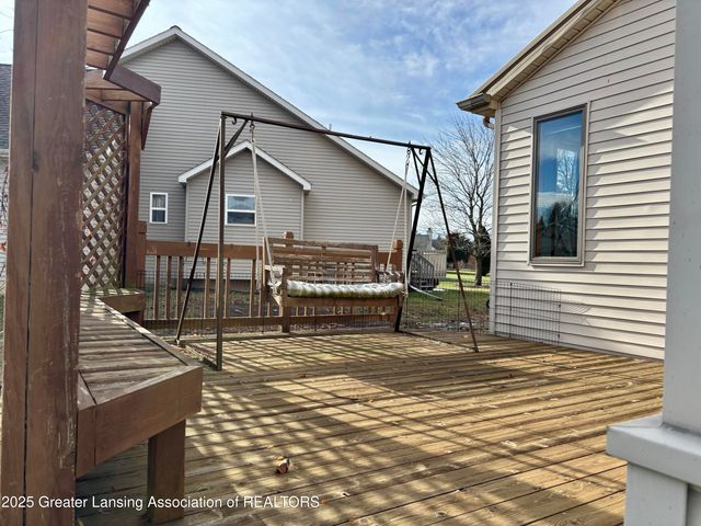 5091 Runnymede Drive, Holt, MI 48842