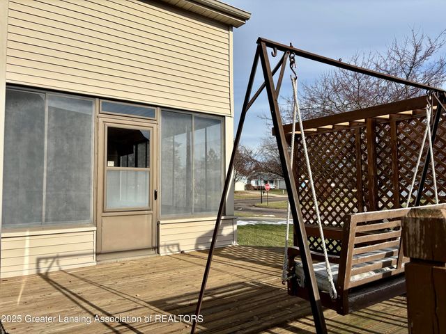 5091 Runnymede Drive, Holt, MI 48842