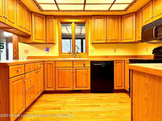 5091 Runnymede Drive, Holt, MI 48842