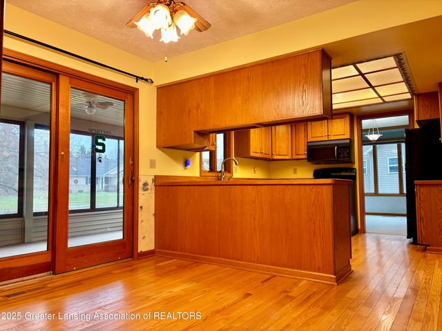 5091 Runnymede Drive, Holt, MI 48842