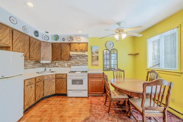 244 Lakeside Trail, Ridge, NY 11961