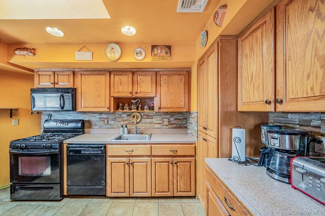 244 Lakeside Trail, Ridge, NY 11961