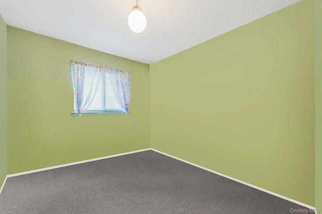 244 Lakeside Trail, Ridge, NY 11961