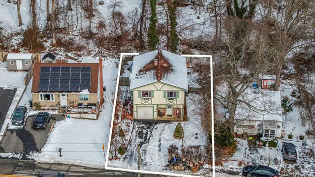 244 Lakeside Trail, Ridge, NY 11961