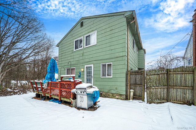 244 Lakeside Trail, Ridge, NY 11961