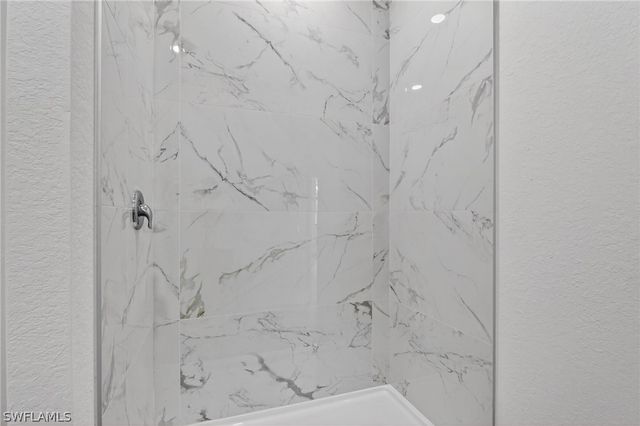 633 Cane ST E, Lehigh Acres, FL 33974