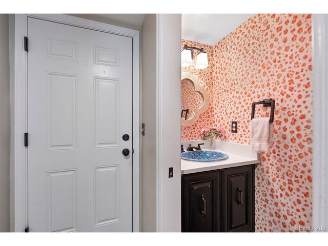 6440 E Mineral Dr, Centennial, CO 80112