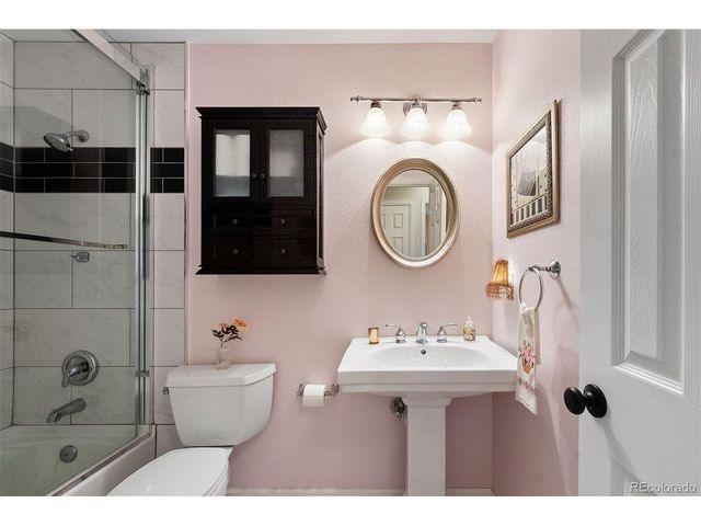 6440 E Mineral Dr, Centennial, CO 80112