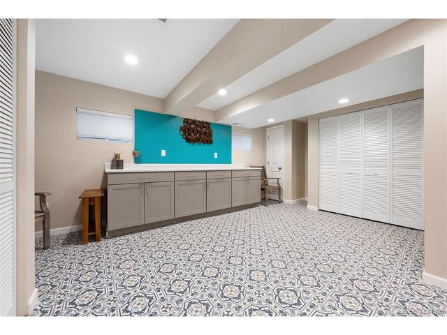 6440 E Mineral Dr, Centennial, CO 80112