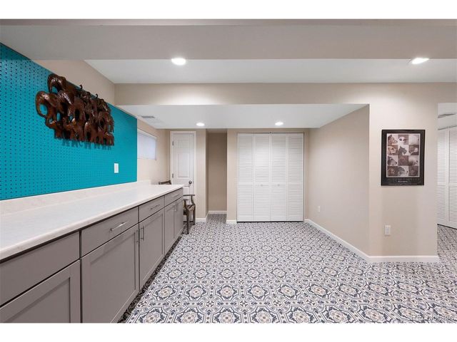 6440 E Mineral Dr, Centennial, CO 80112