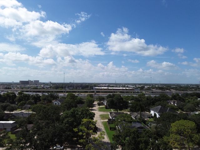 5346 Schumacher Ln, Houston, TX 77056
