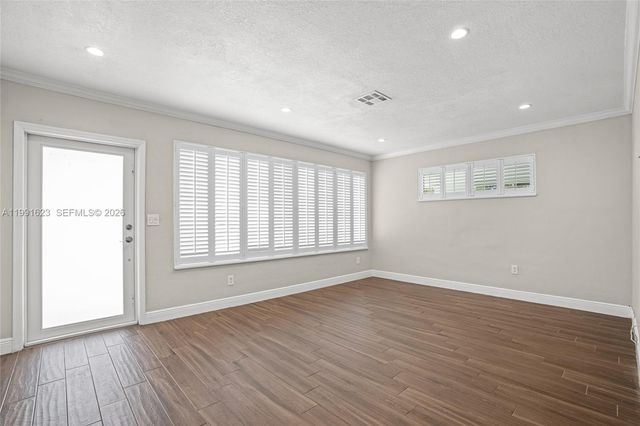 8965 SW 125th Ter, Miami, FL 33176