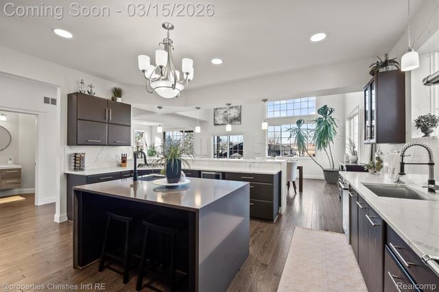 41245 Belvidere Street, Harrison Charter Township, MI 48045