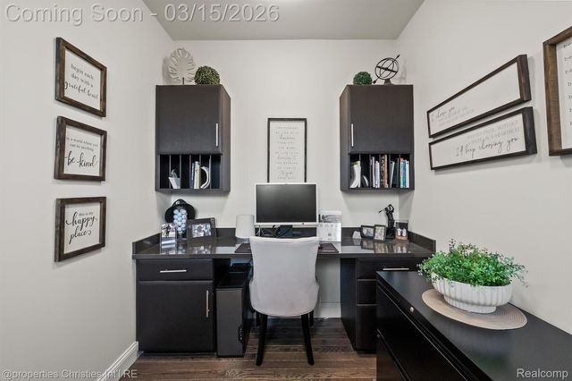 41245 Belvidere Street, Harrison Charter Township, MI 48045