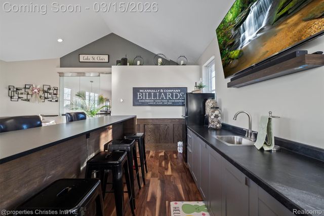 41245 Belvidere Street, Harrison Charter Township, MI 48045