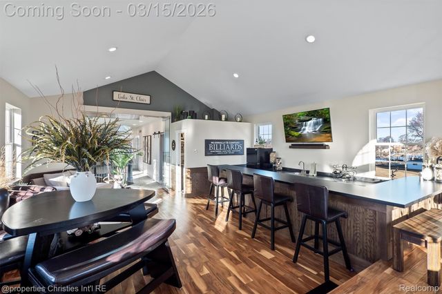 41245 Belvidere Street, Harrison Charter Township, MI 48045