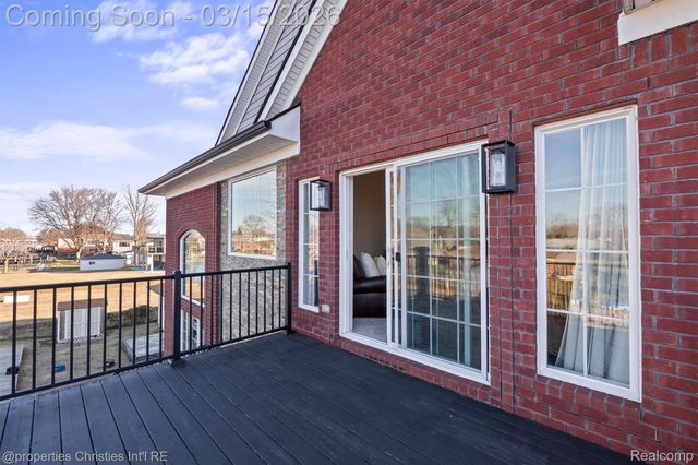 41245 Belvidere Street, Harrison Charter Township, MI 48045