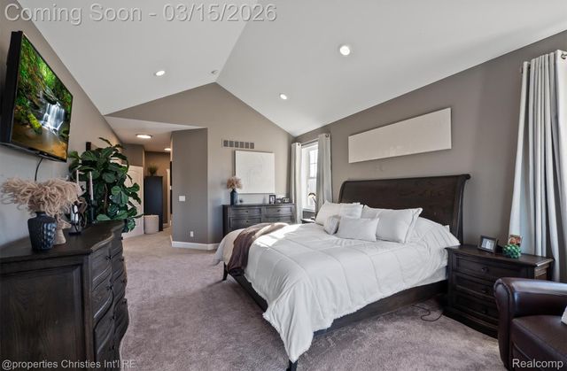 41245 Belvidere Street, Harrison Charter Township, MI 48045