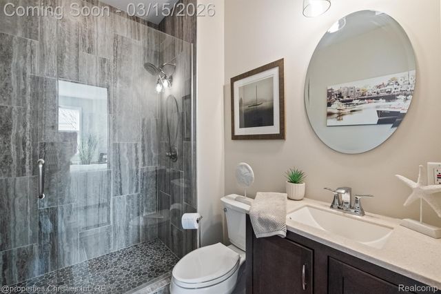 41245 Belvidere Street, Harrison Charter Township, MI 48045