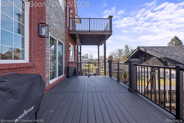 41245 Belvidere Street, Harrison Charter Township, MI 48045