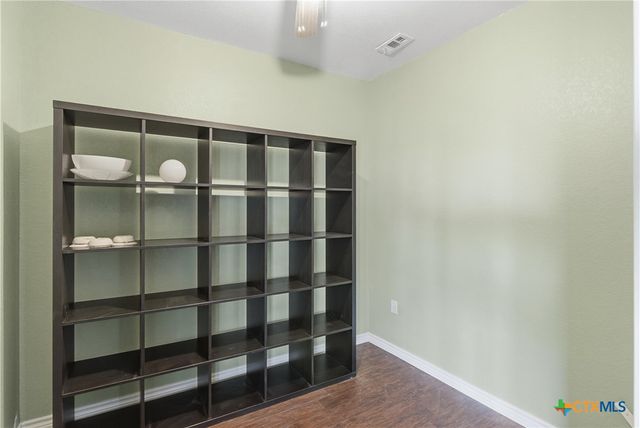 222 E Cedar Street, Seguin, TX 78155