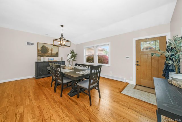 2 Michael Avenue, Bellport, NY 11713