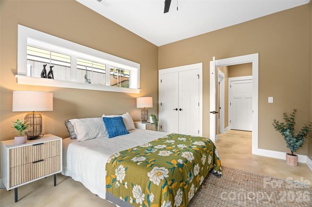 112 Alma Lane, Asheville, NC 28806