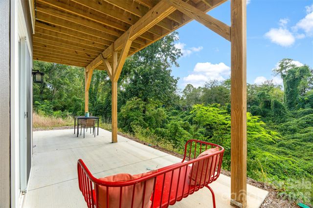 112 Alma Lane, Asheville, NC 28806