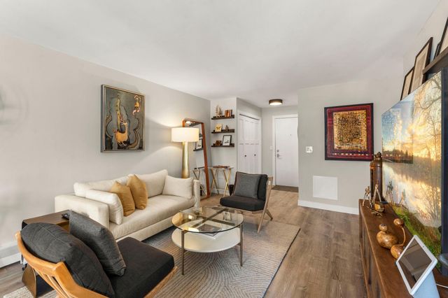 1400 Dakota Avenue S 210, Saint Louis Park, MN 55416