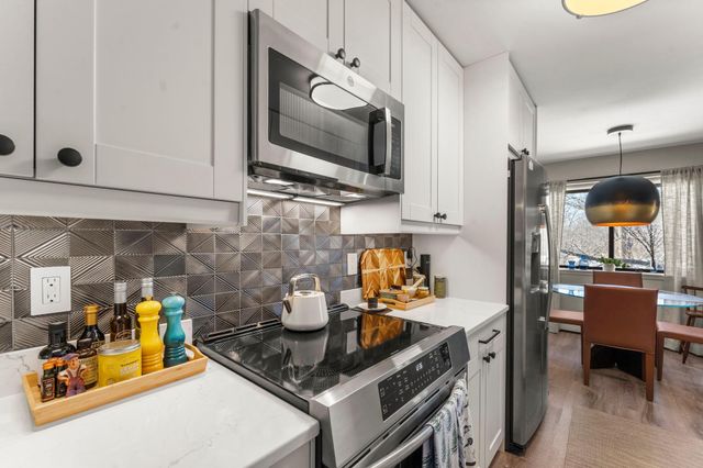 1400 Dakota Avenue S 210, Saint Louis Park, MN 55416