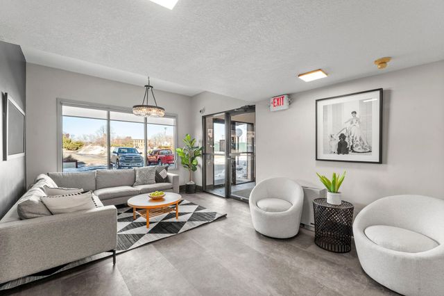 1400 Dakota Avenue S 210, Saint Louis Park, MN 55416