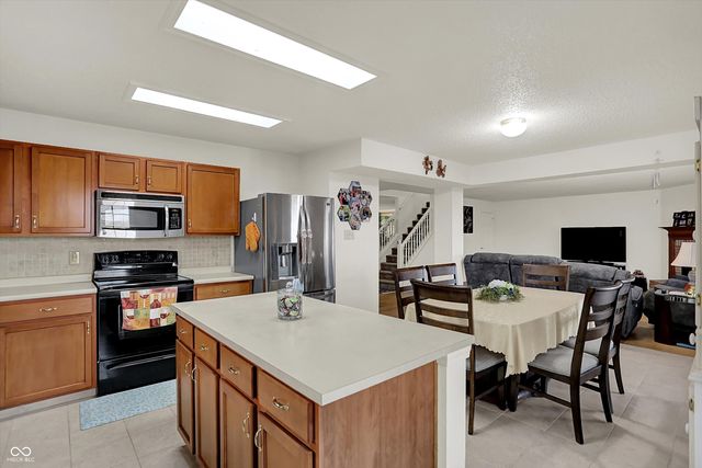 14740 Drayton Drive, Noblesville, IN 46062