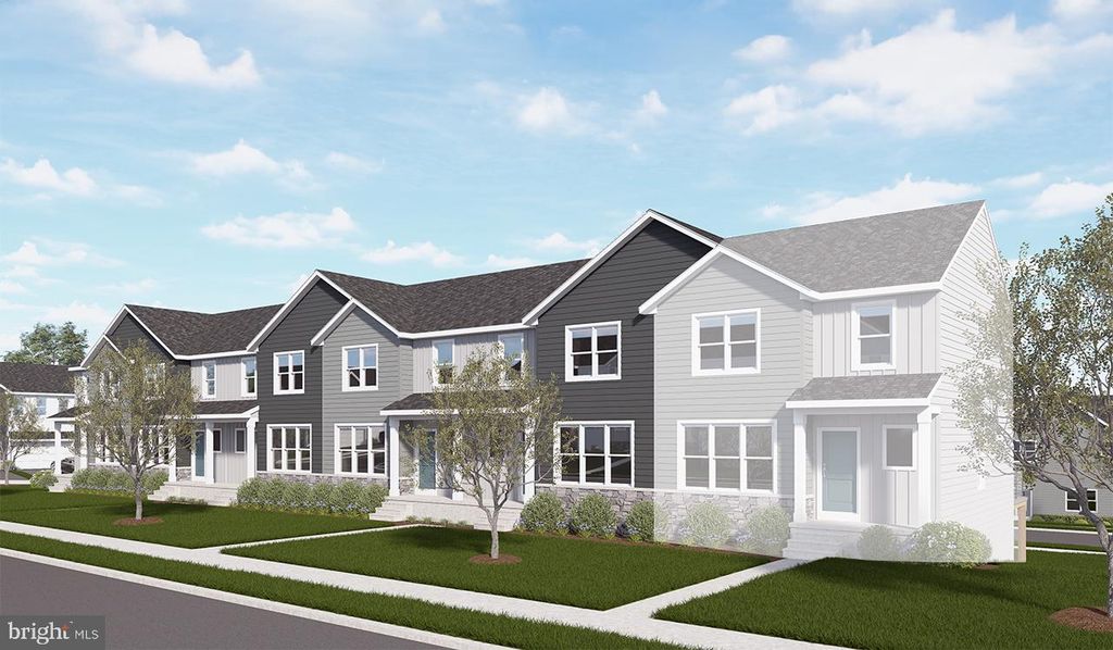 64 N CONIFER DR, Elizabethtown, PA 17022