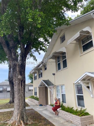 26 SE 13th Ter 1-7, Dania Beach, FL 33004