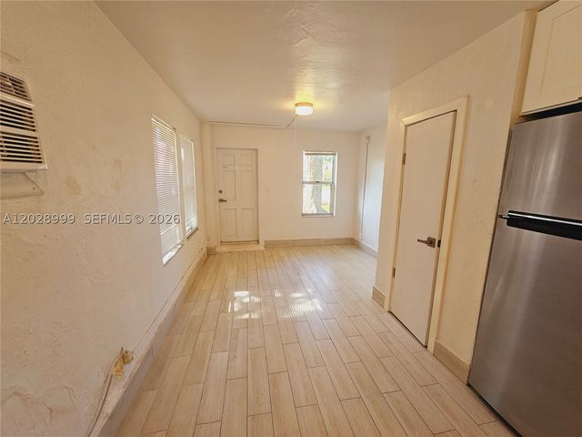 26 SE 13th Ter 1-7, Dania Beach, FL 33004