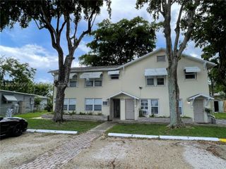 26 SE 13th Ter 1-7, Dania Beach, FL 33004