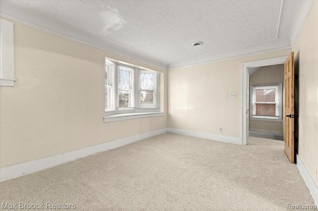 17180 Kentucky Street, Detroit, MI 48221