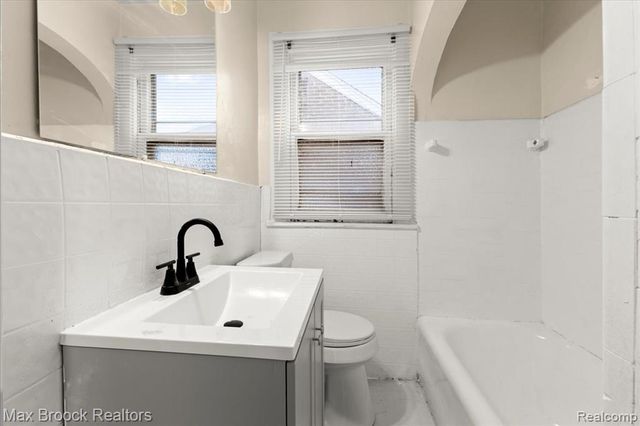 17180 Kentucky Street, Detroit, MI 48221