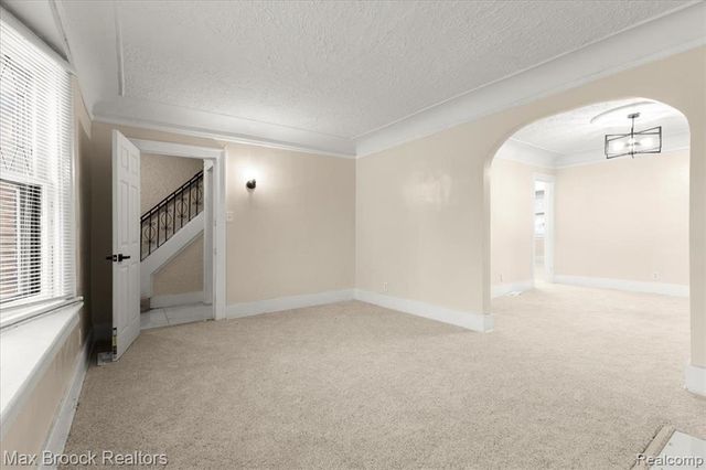 17180 Kentucky Street, Detroit, MI 48221