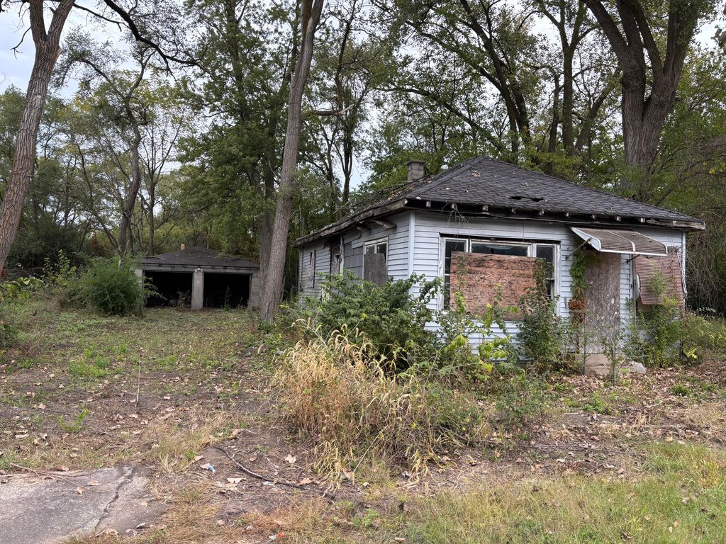 2413-2415 Industrial Boulevard, Gary, IN 46407