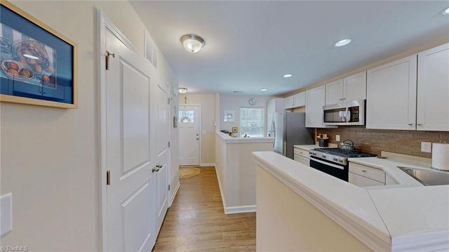 116 Covington Cove Court, Kernersville, NC 27284