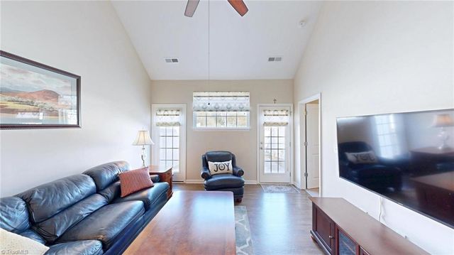 116 Covington Cove Court, Kernersville, NC 27284