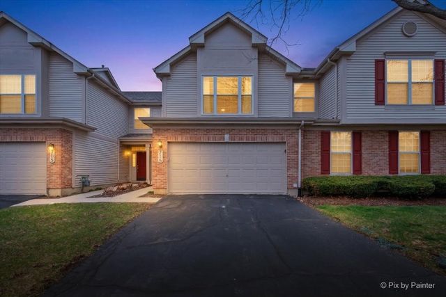 715 Riding Lane 715, St. Charles, IL 60174