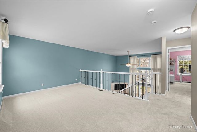 715 Riding Lane 715, St. Charles, IL 60174