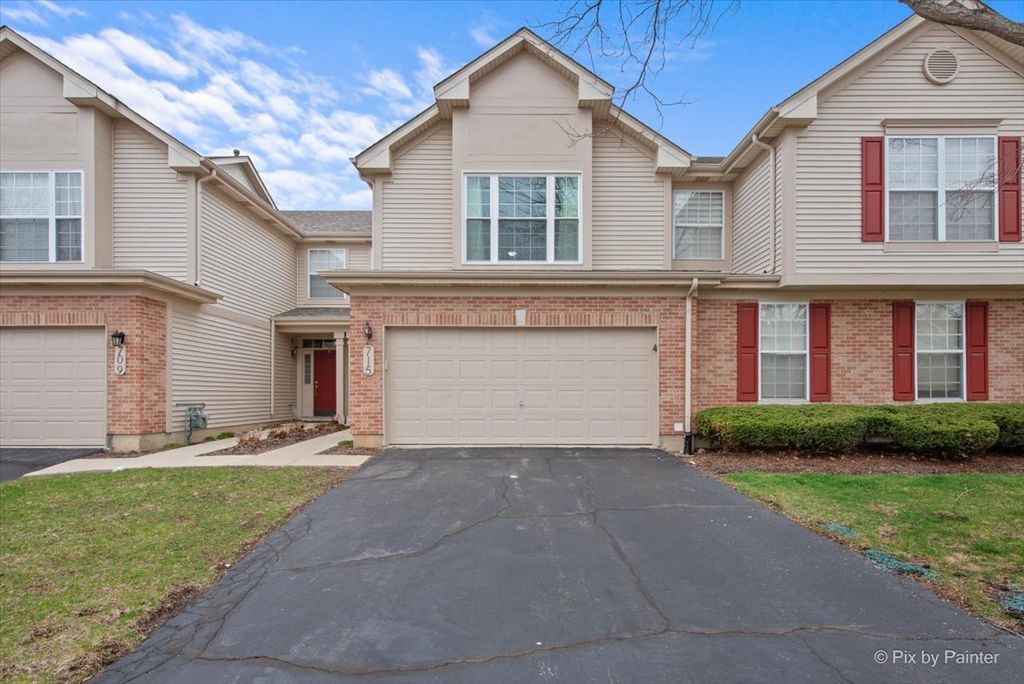 715 Riding Lane 715, St. Charles, IL 60174
