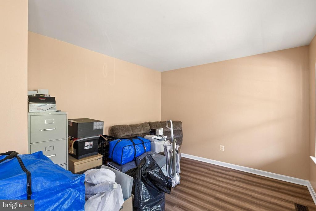 Image 13 of property listing at 6115 CANARY LN, St Leonard, MD 20685