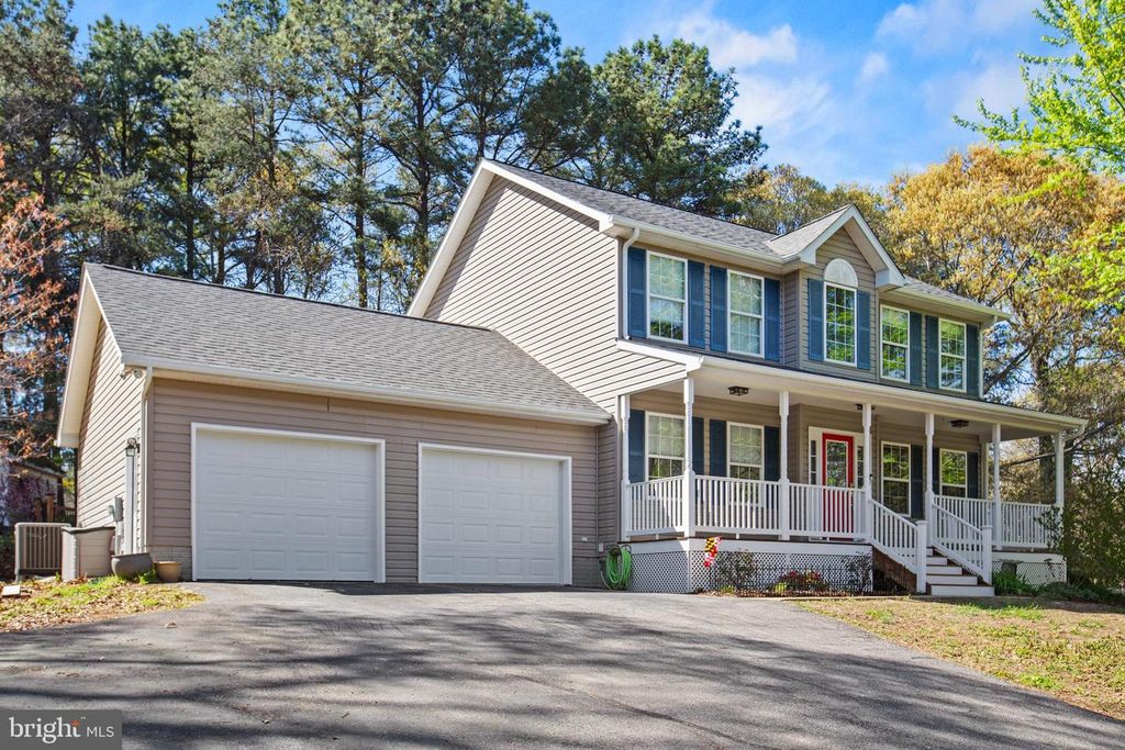 Image 2 of property listing at 6115 CANARY LN, St Leonard, MD 20685