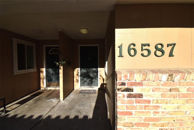 16587 El Camino Real, Houston, TX 77062