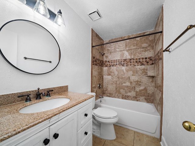 6719 Prairie Village Drive, Katy, TX 77449