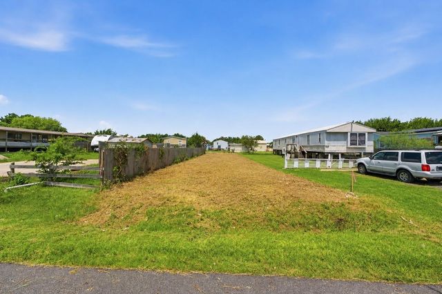 932 13th Street, Dickinson, TX 77539
